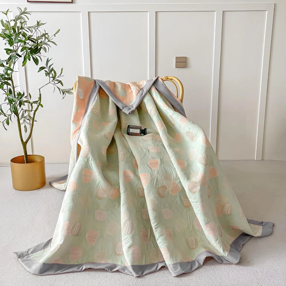 Pastel beach-themed duvet cover with ocean-inspired seashell patterns.