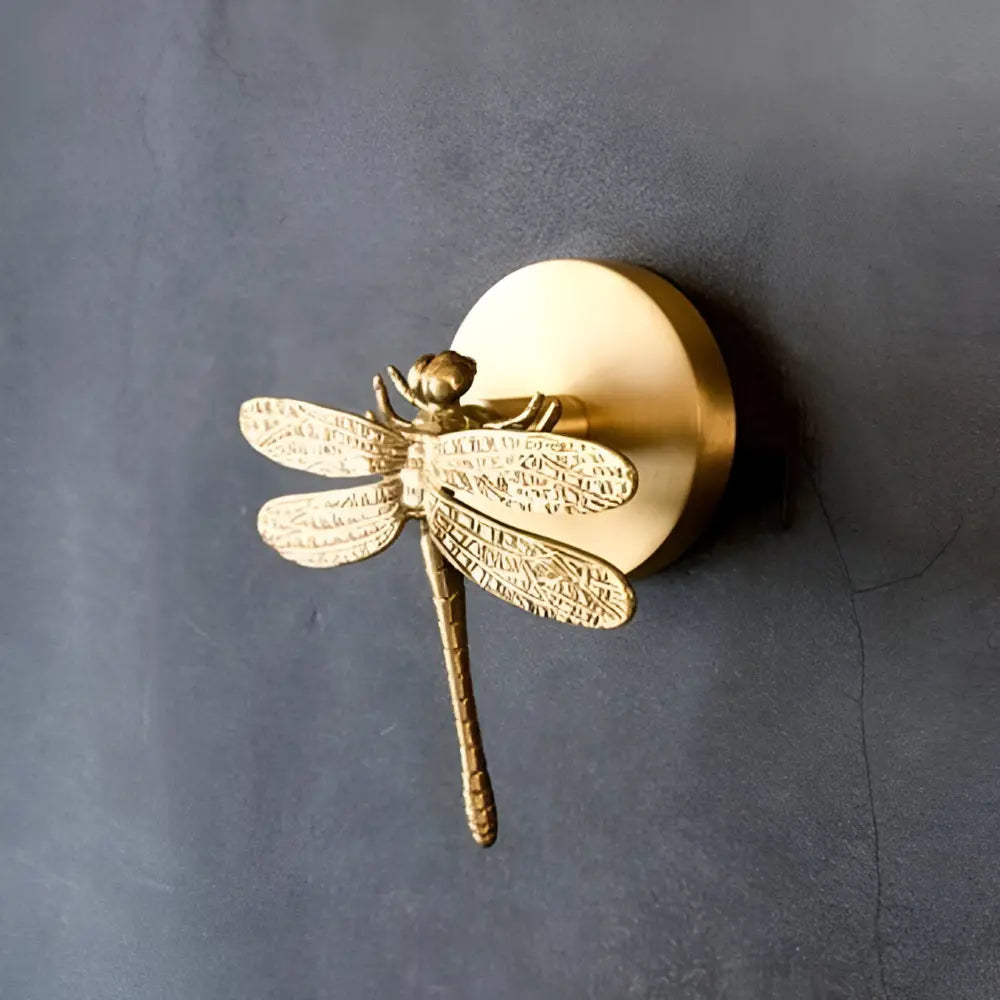 Charming Animal-Themed Wall Hook with Elegant Gold Accent