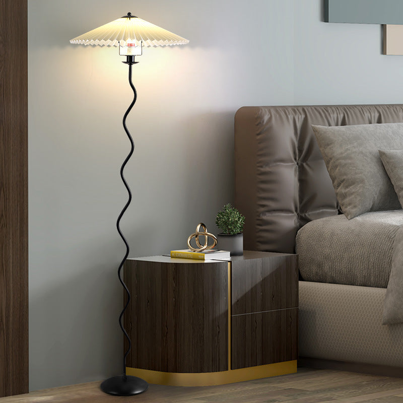 Taavita Floor Lamp "Taavita" – Foldable Lampshade in Elegant Design with Exquisite Details