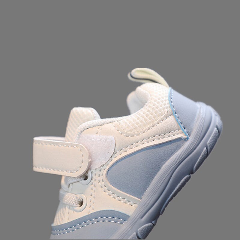 Flexible Walking Shoes for Growing Feet
