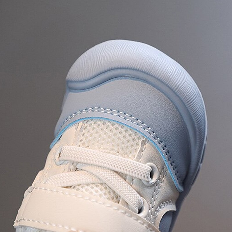 Flexible Walking Shoes for Growing Feet