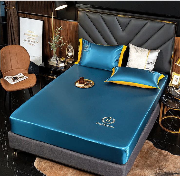 Silk Bed Sheets with Deep Pockets - Elegant Design for All Seasons