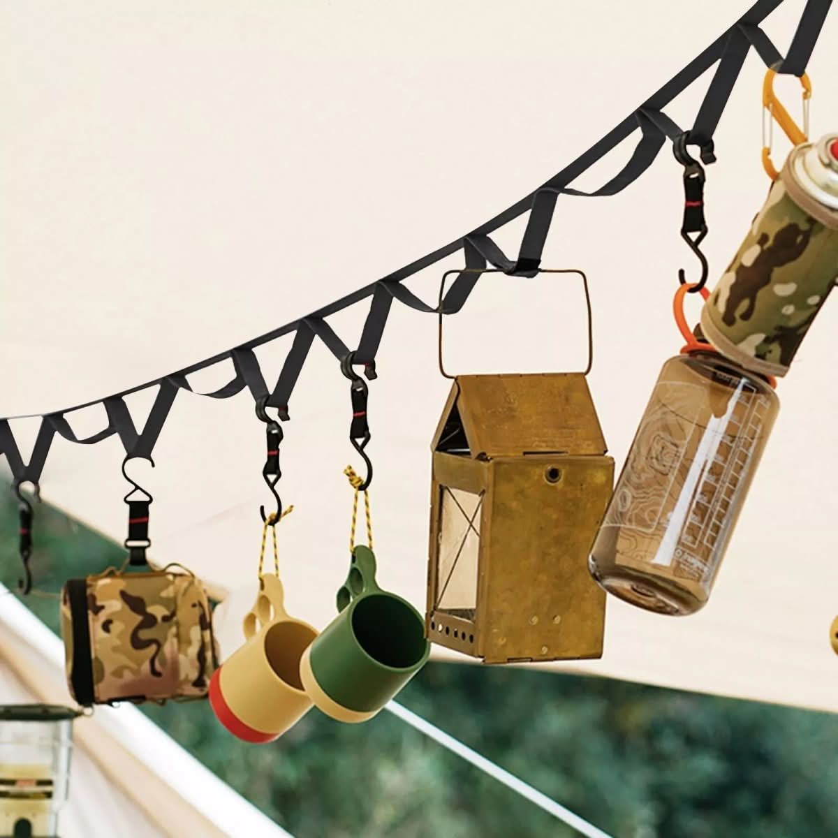 Adjustable Length Outdoor Hanging Rope for Camping and Hiking