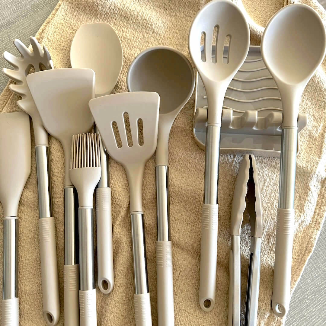 Silicone Cooking Utensil Set – 12 Essential Heat-Resistant Tools