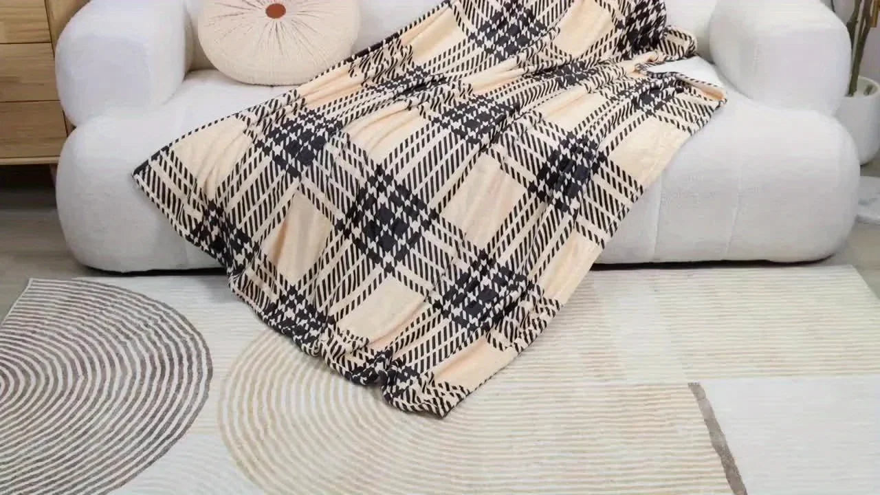 Floral Patchwork Blanket with Embroidery – Soft Flannel for All Seasons