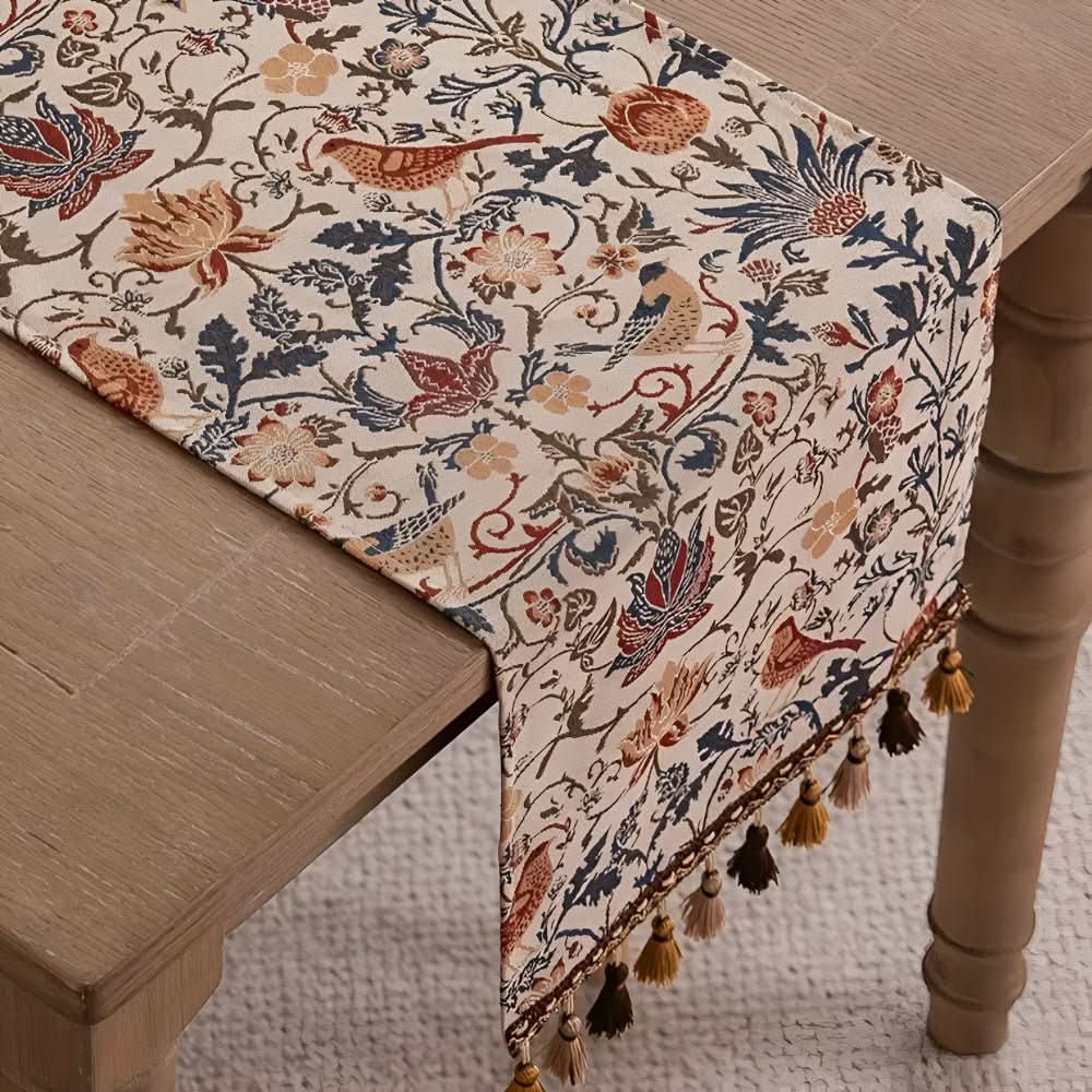 Rustic Charm Table Runner Featuring Nature-Inspired Design