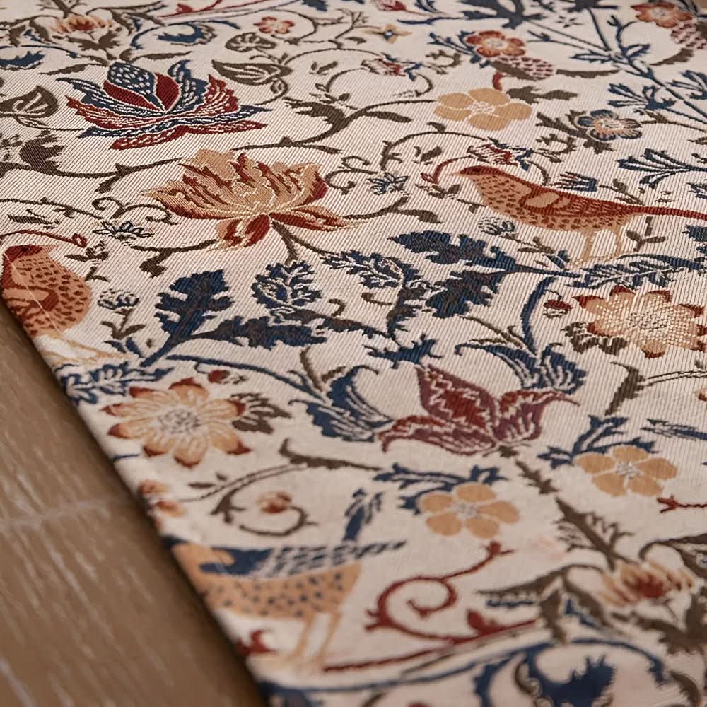 Rustic Charm Table Runner Featuring Nature-Inspired Design