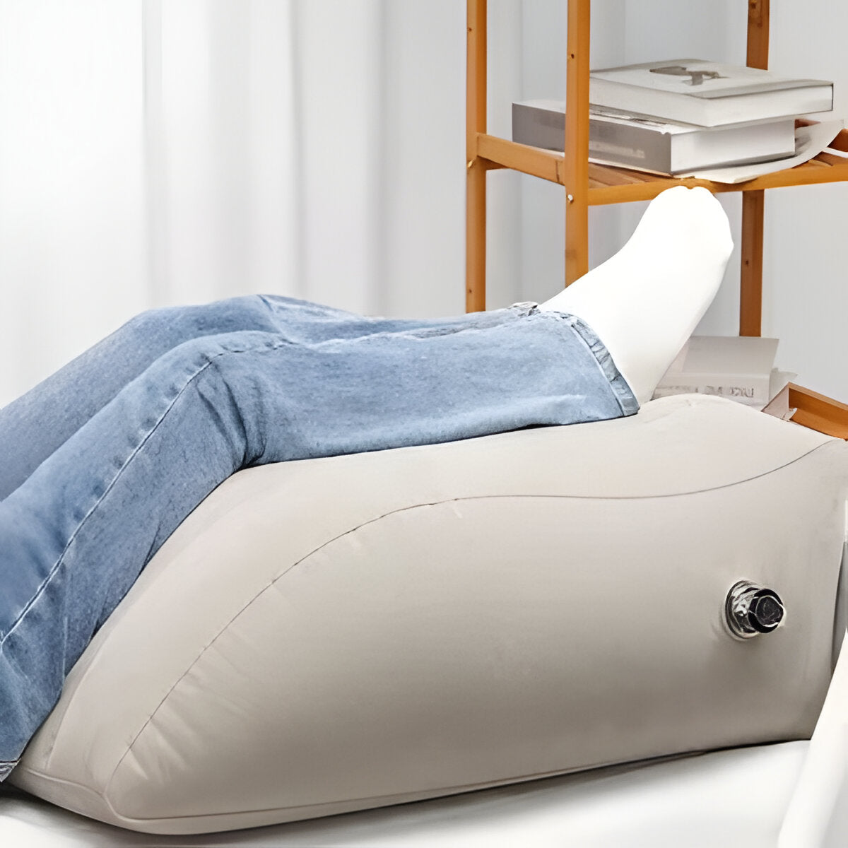 Adjustable Inflatable Leg Support Pillow