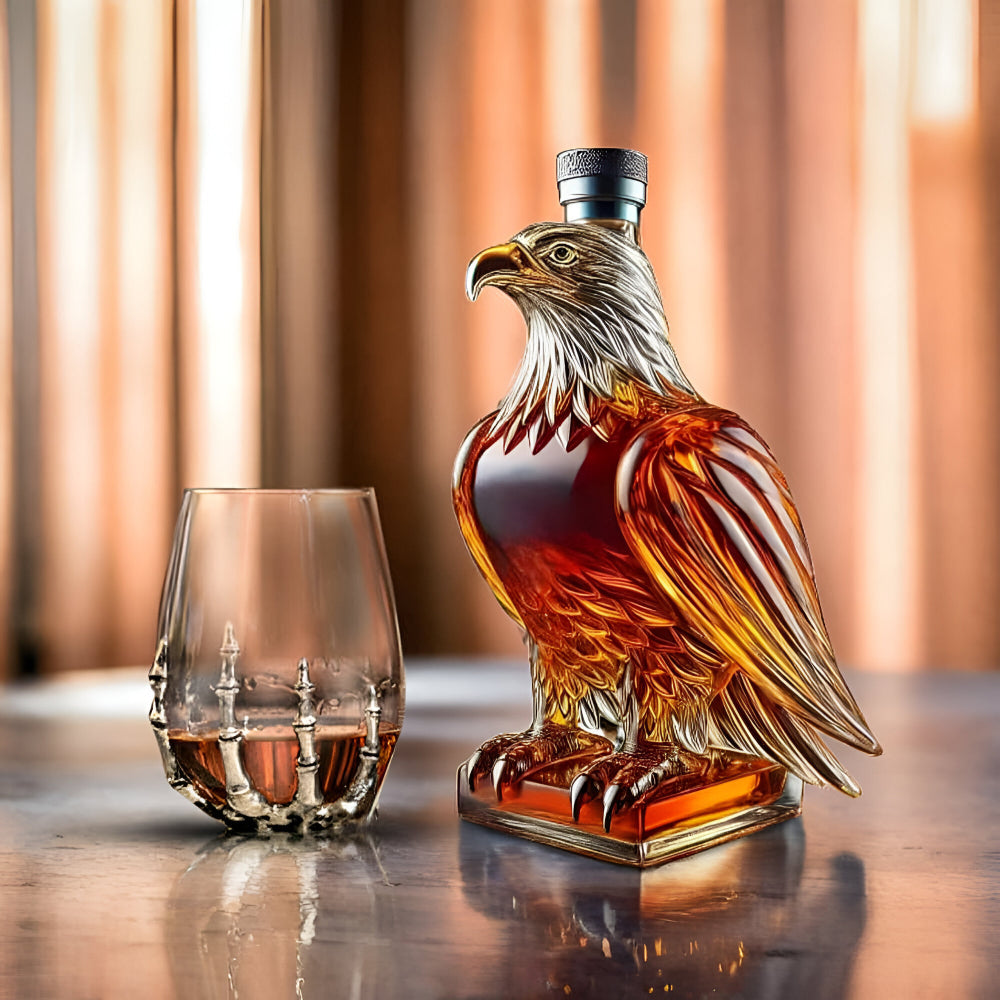 Majestic Eagle Glass Decanter for Spirits and Bar Decor