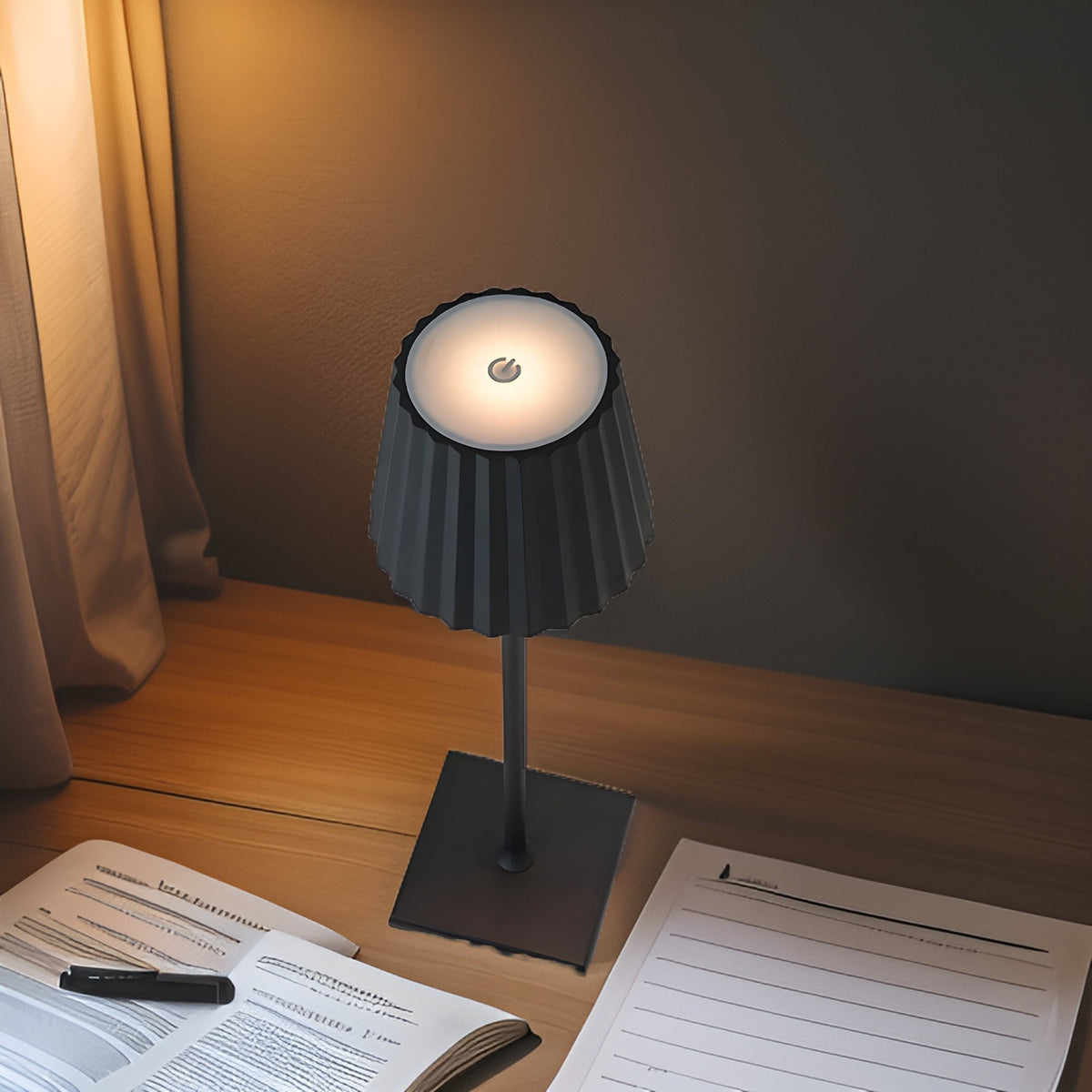 Cordless Touch-Control Table Lamp – Stylish, Battery-Powered Lighting
