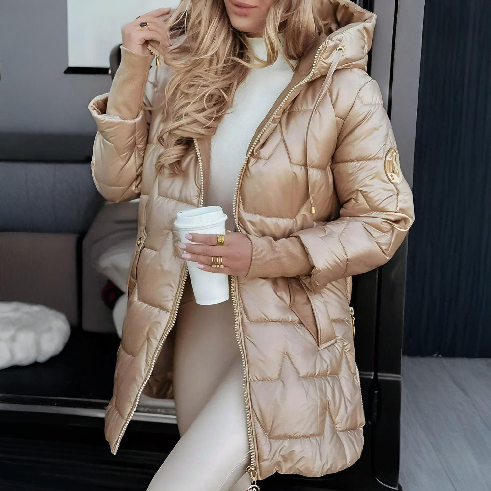 Cozy Women's Insulated Hooded Jacket for Winter Adventures