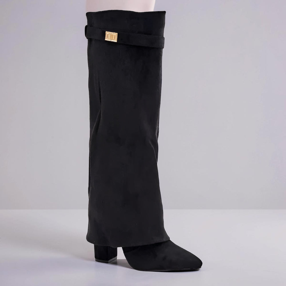 Chic Knee-High Boots with Elegant Pointed Toe Design