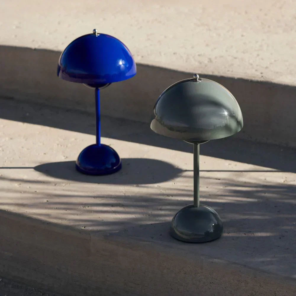 Adjustable Wireless, Dimmable LED Table Lamp