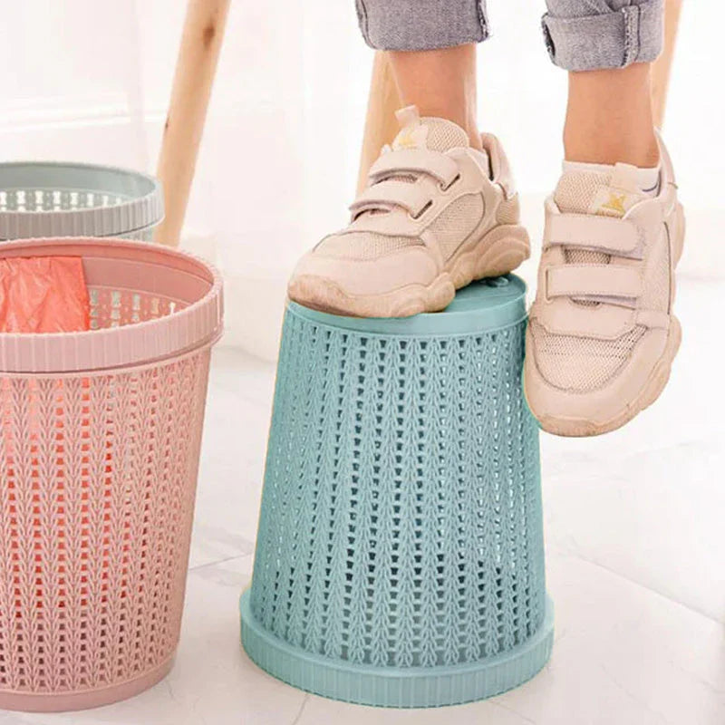 Hygienic Waste Bin with Contactless Sensor for Touch-Free Disposal