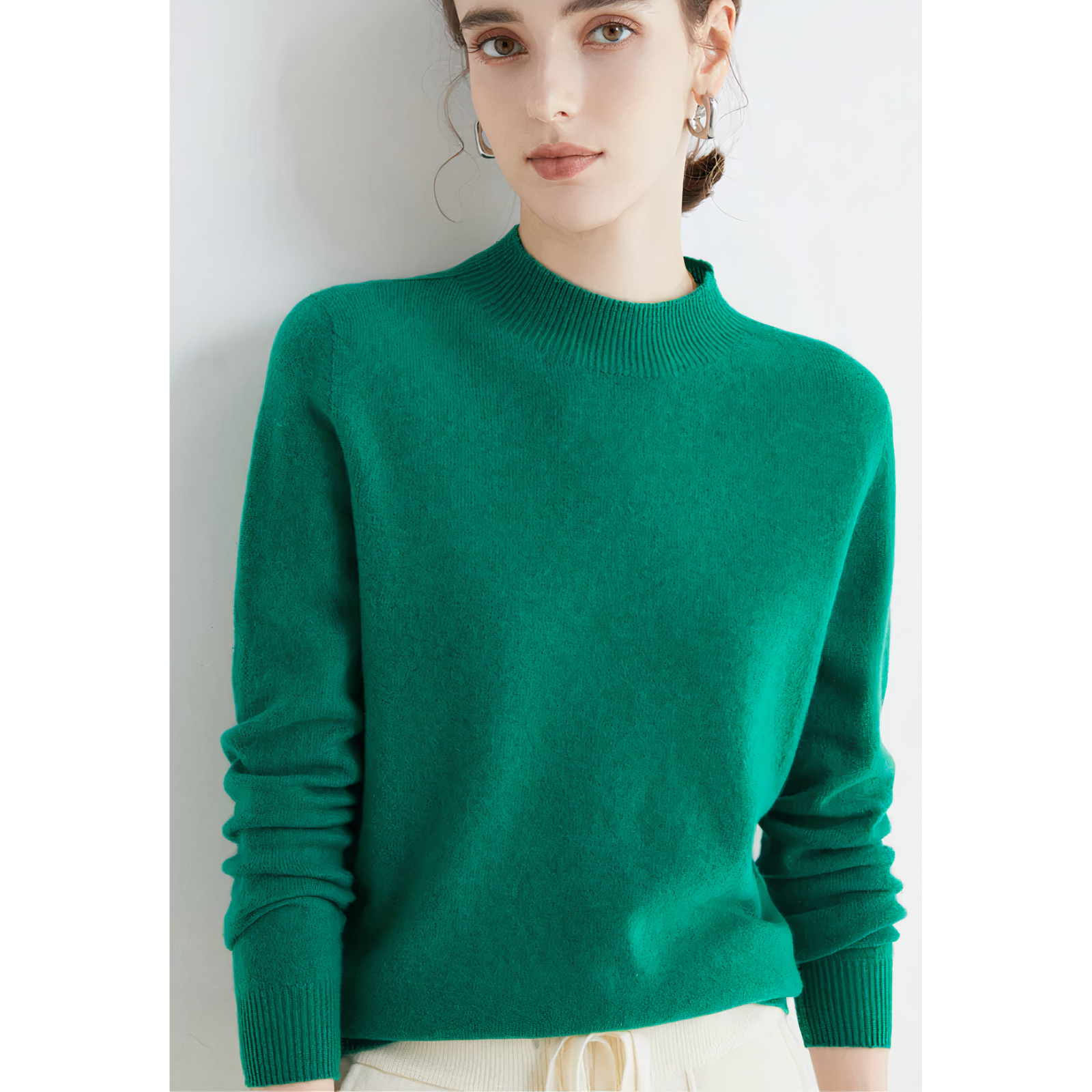 Luxurious Cashmere Blend Sweater for Effortless Style