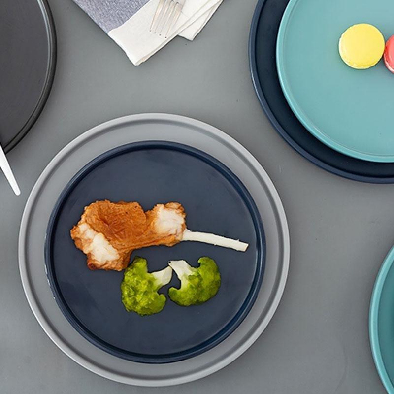 16 Piece Taavita Dinnerware Bowls and Trays Set