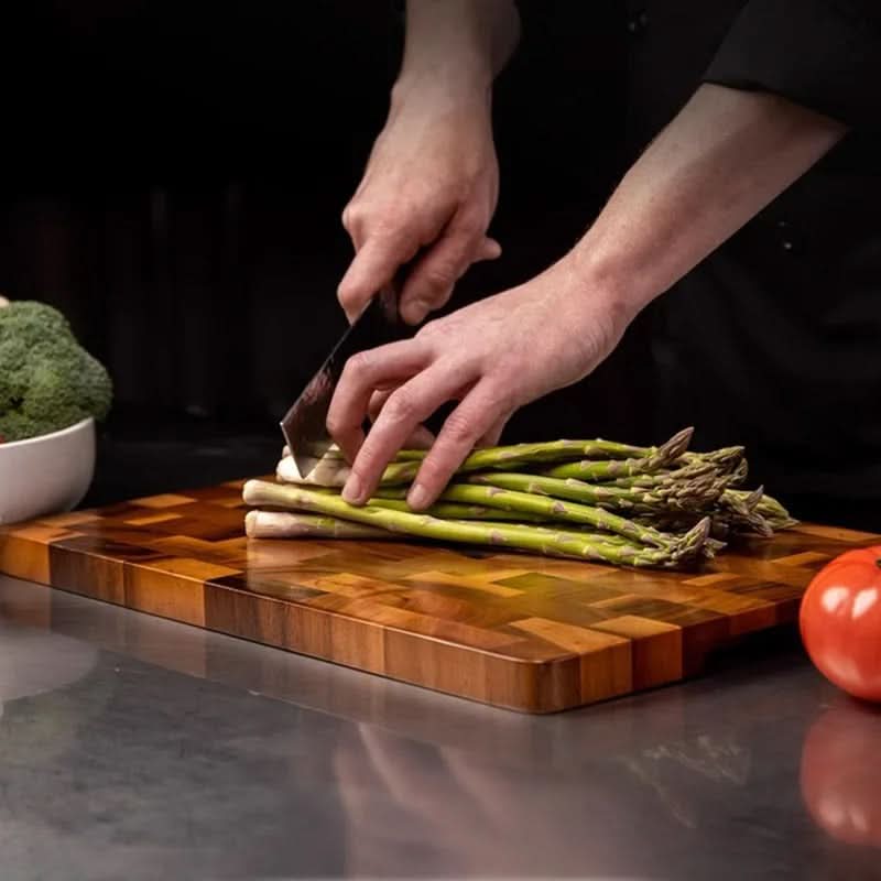 Artisan Acacia Chopping Board: Stylish & Practical Kitchen Essential