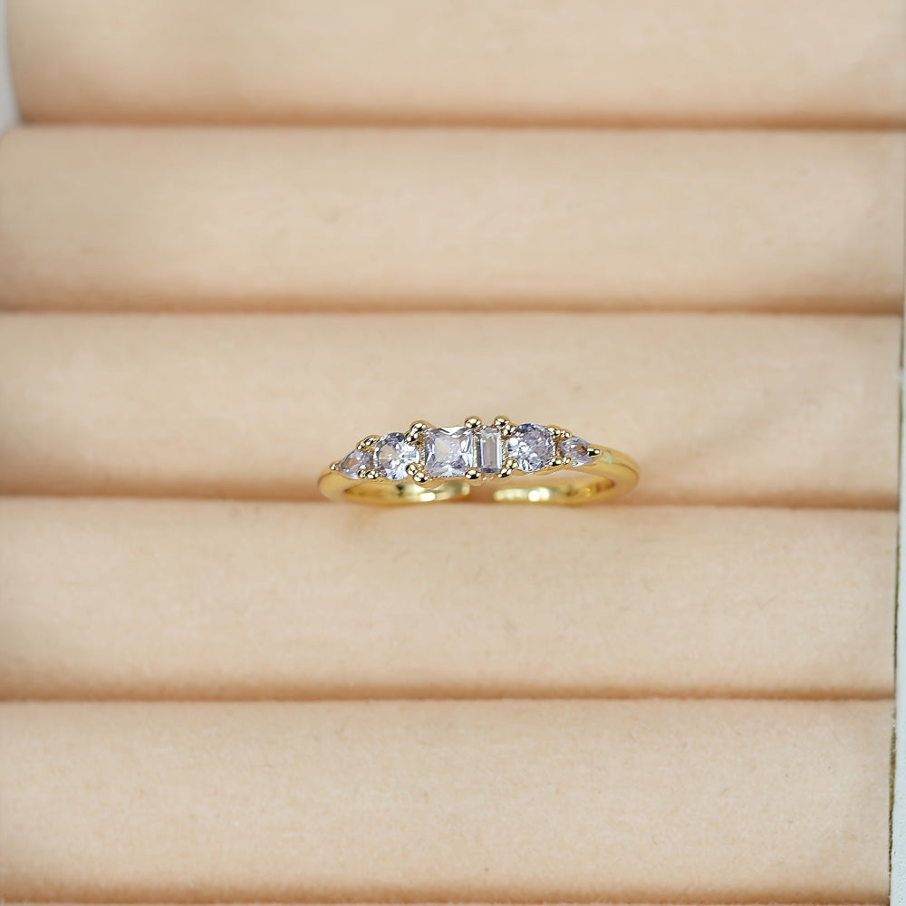 Stackable Elegance: Gold Ring Set with Dazzling Stones