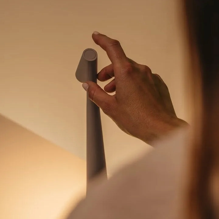 Cordless LED Table Lamp | Aluminum Sculptural Design | 3-Level Dimming | Long Battery Life