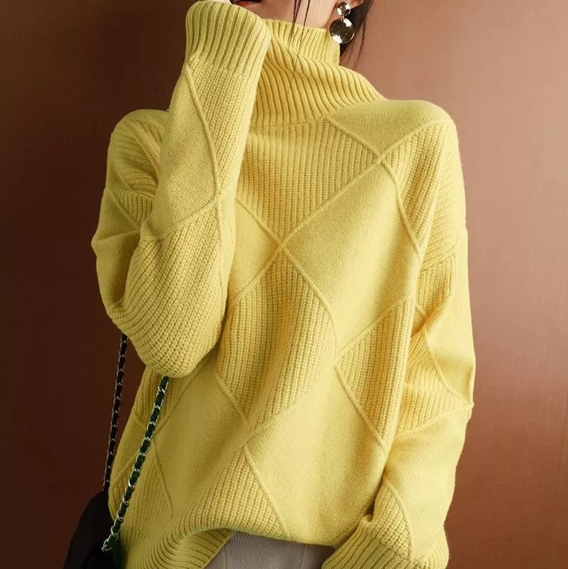 Women’s Oversized Knit Turtleneck Sweater | Loose Cashmere & Wool Blend | Hand-Cut Craftsmanship | Comfortable Fit