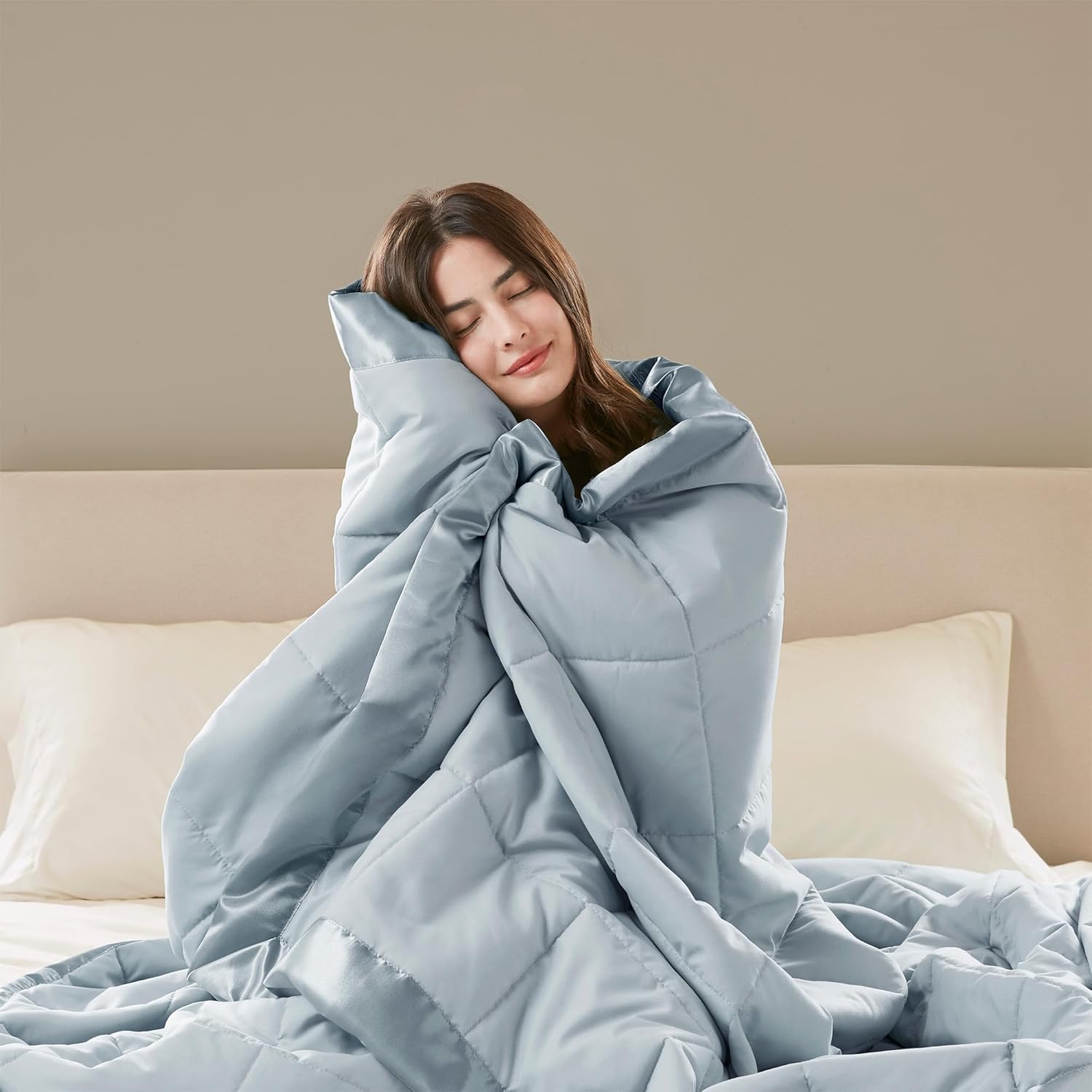 Lightweight Down Alternative Blanket with Moisture-Wicking – All Season Bed Cover with Satin Trim