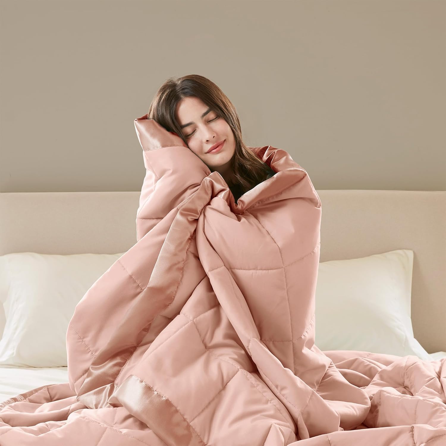 Lightweight Down Alternative Blanket with Moisture-Wicking – All Season Bed Cover with Satin Trim