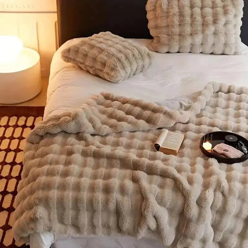Cozy Throw Blanket | Anti-Pilling | Lightweight & Durable | Polyester Fleece