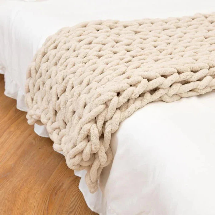 Thick Cable Knit Throw Blanket - Chunky Chenille for Sofa and Bed
