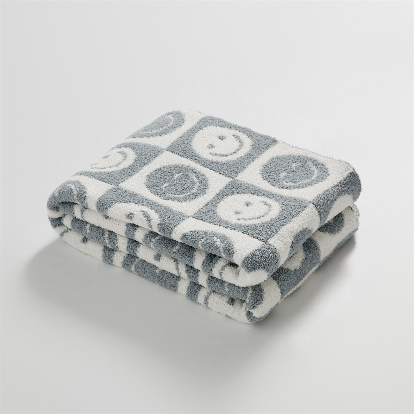 Taavita Blanket in Smile Pattern - Fun and Stylish Comfort Blanket