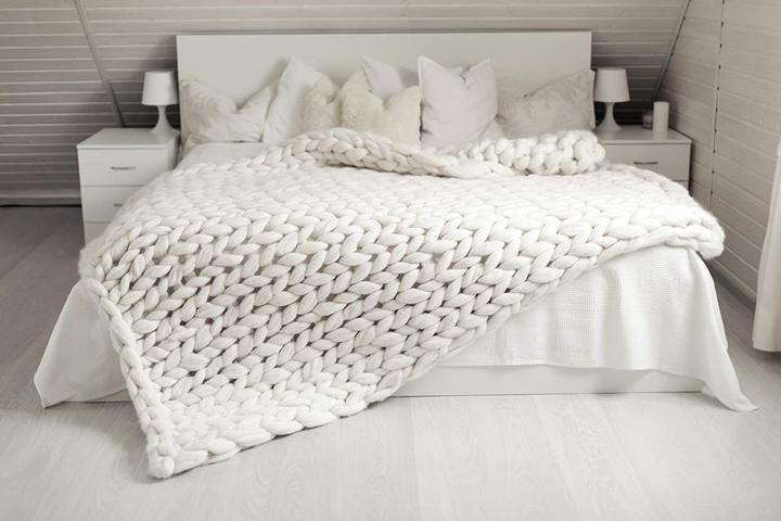SnuggleSoft Luxurious Knit Blanket for Ultimate Comfort