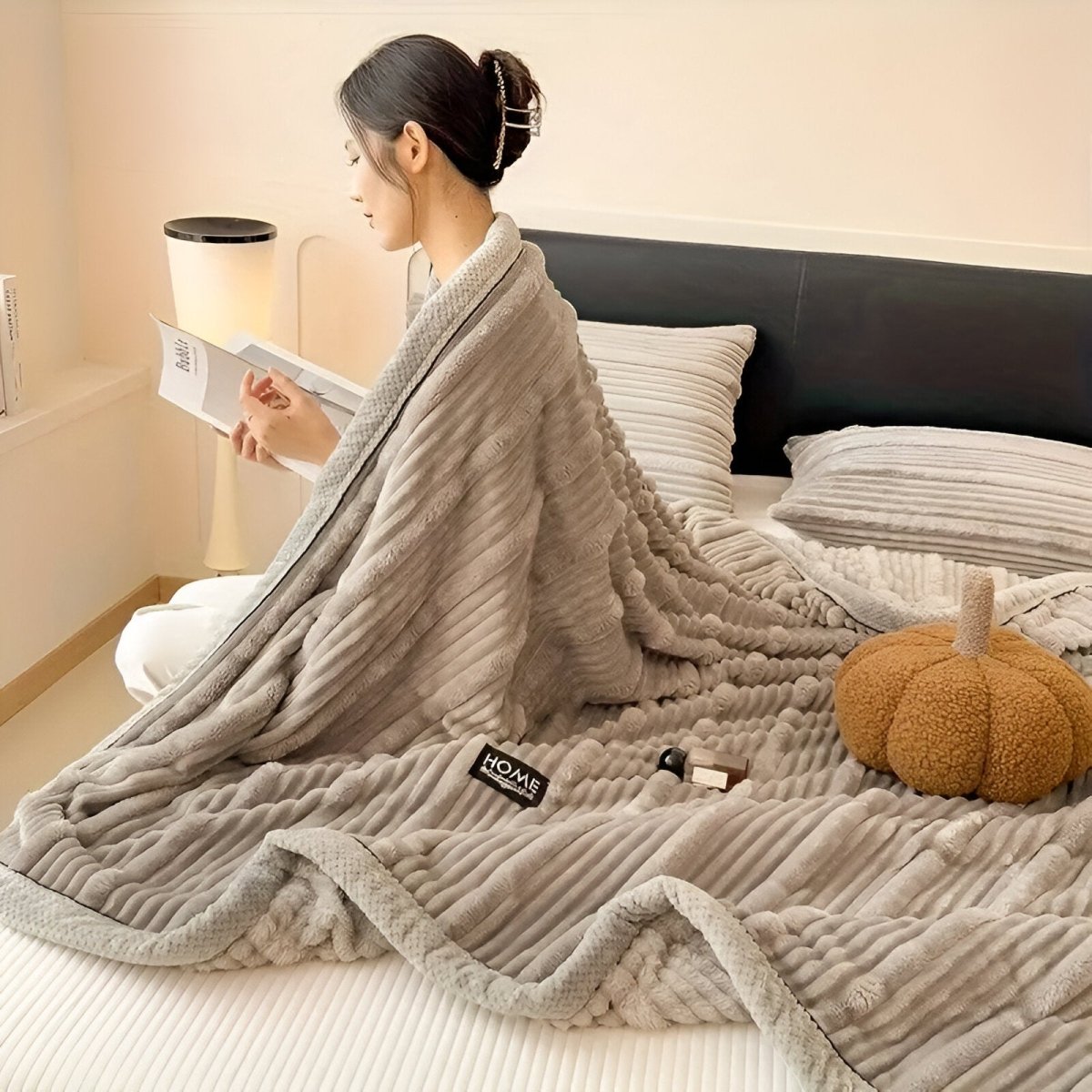 Fleece Blanket | Lightweight | Cozy Comfort All Seasons | Polyester