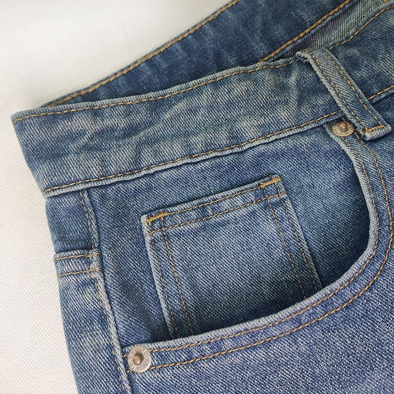Women’s Wide-Leg Jeans | High-Waisted Cotton Denim | Loose Fit & Durable Design