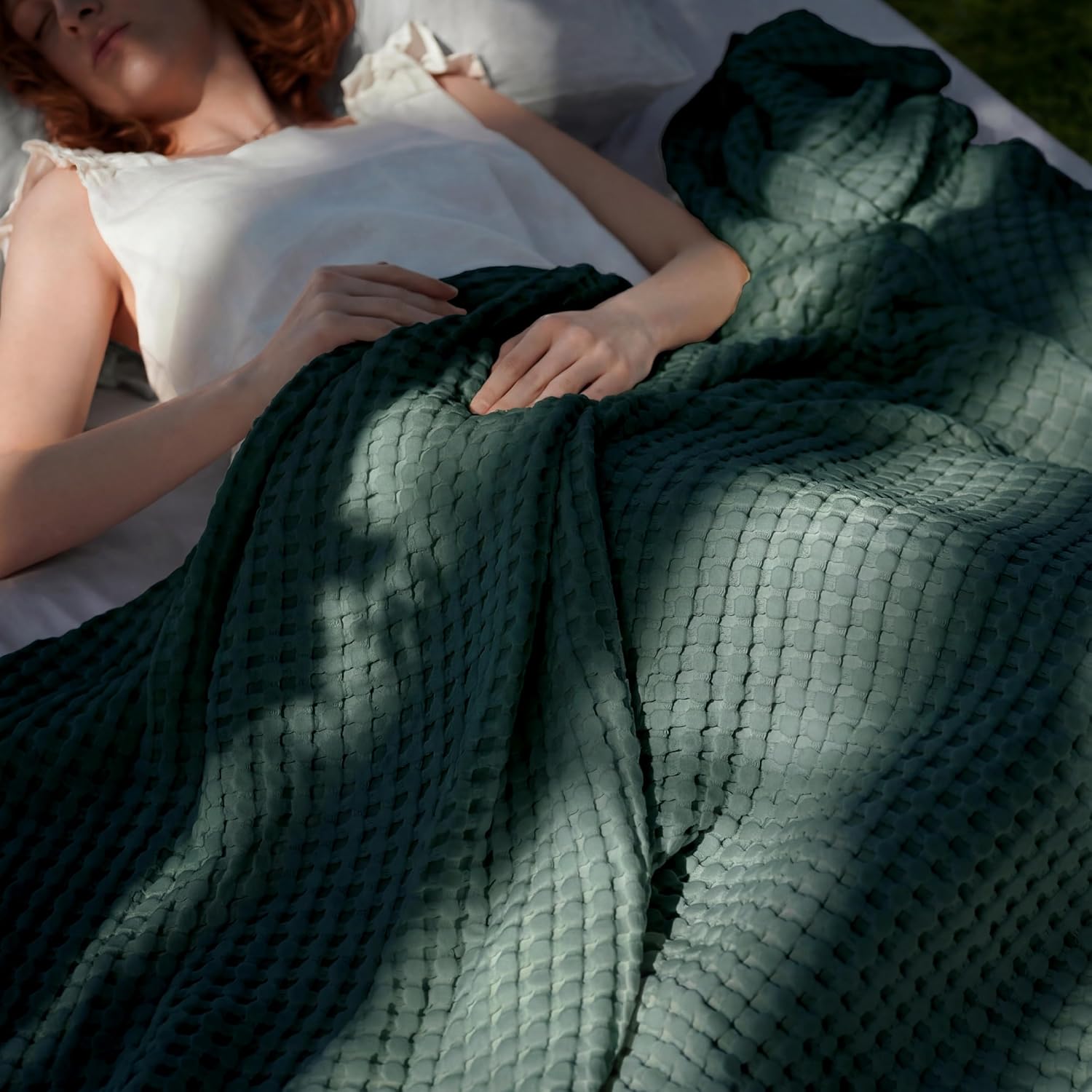 Lightweight Cotton and Bamboo Cooling Waffle Blanket - Queen Size Summer Throw
