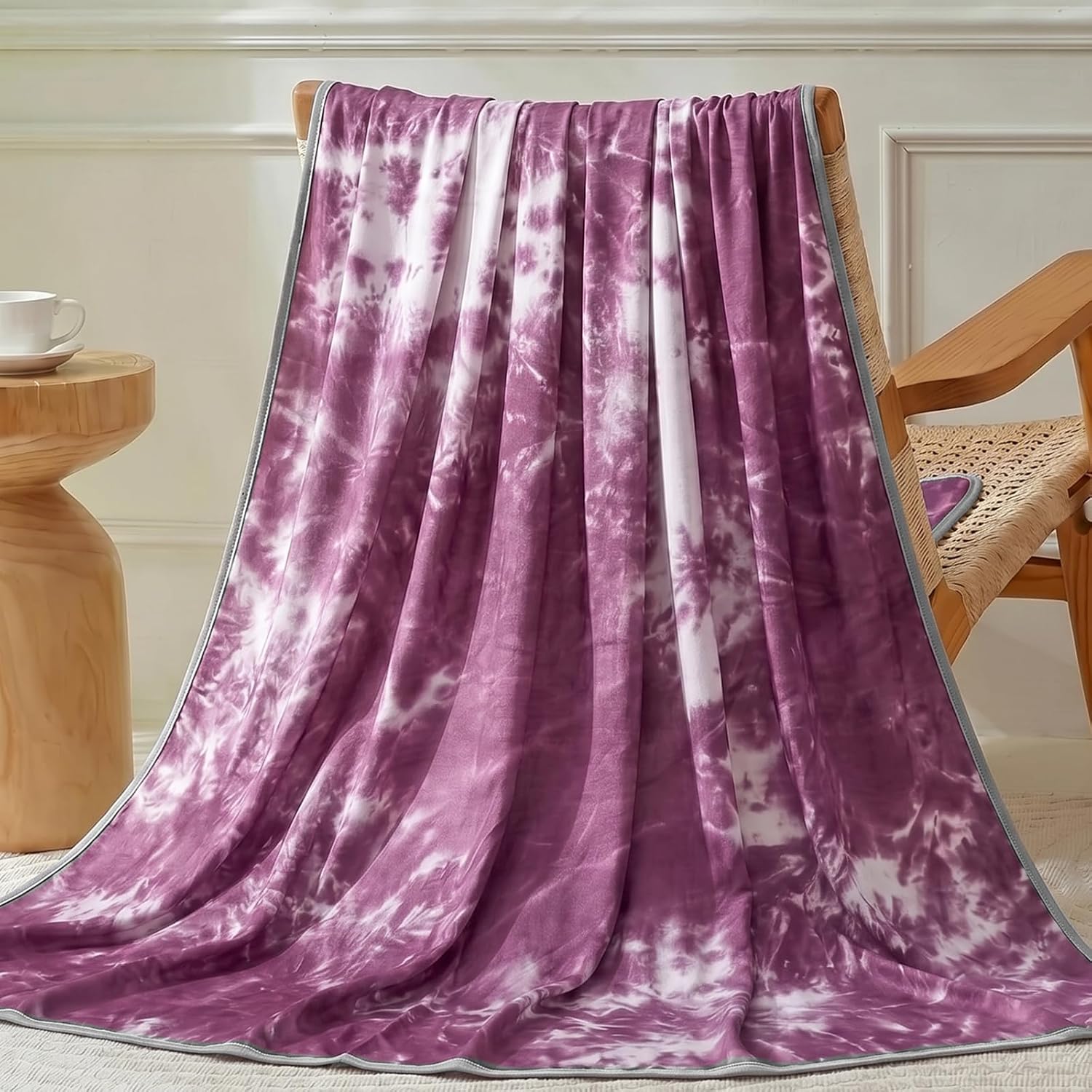 Cooling Throw Blanket for Hot Sleepers – Lightweight Summer Comfort