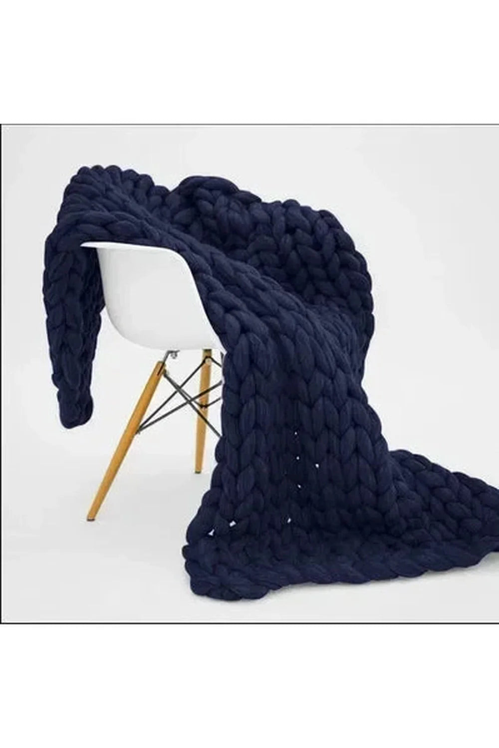 Chunky Knit Throw Blanket | Plush Softness | Cozy Warmth for Chilly Nights | Polyester
