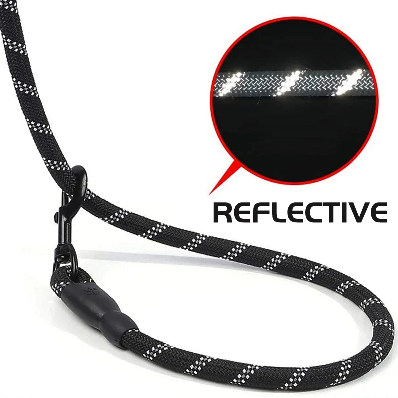 High-Visibility Dog Leash with Ergonomic Grip
