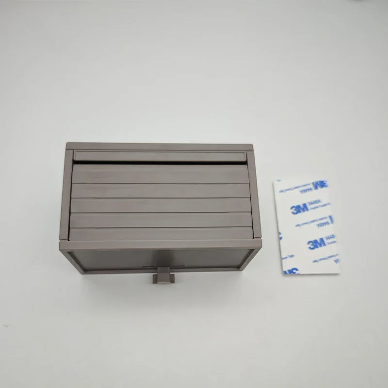 Wall-Mounted Key Holder in the Shape of a Fun Car Garage