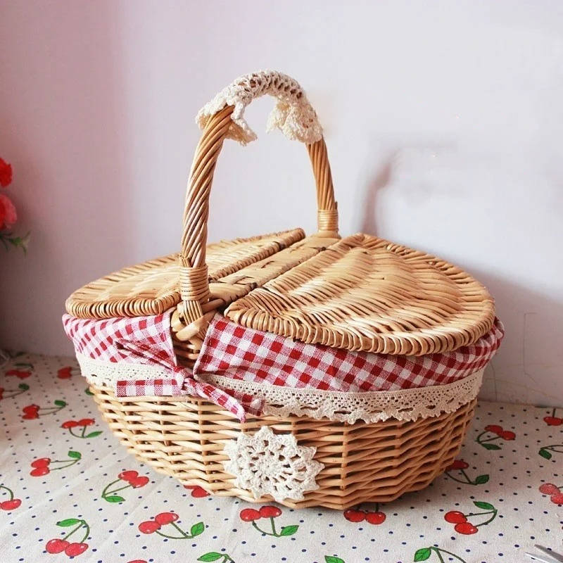 Natural Fiber Picnic Baskets