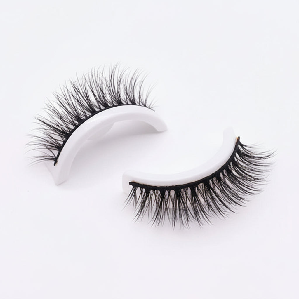 Instant Glamour: Reusable Self-Adhesive Eyelashes