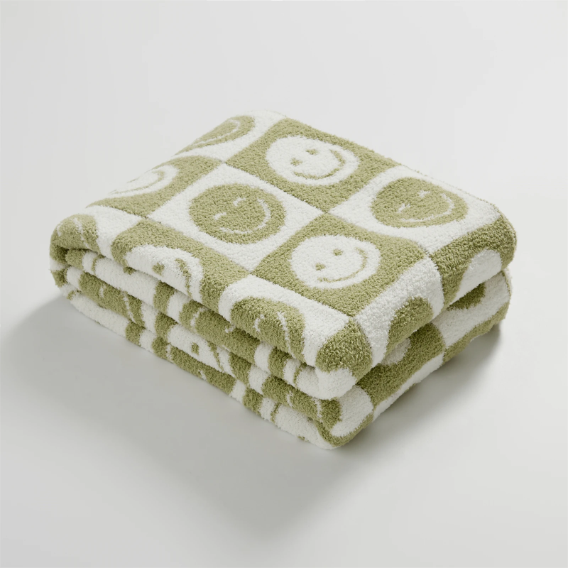 Smiley Face Blanket | Eye-Catching Design | Cozy and Warm Comfort | Polyester