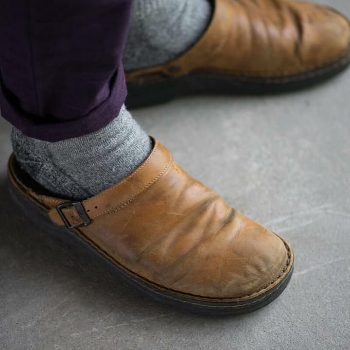 ComfortStep Men's Leather Slippers with Supportive Design