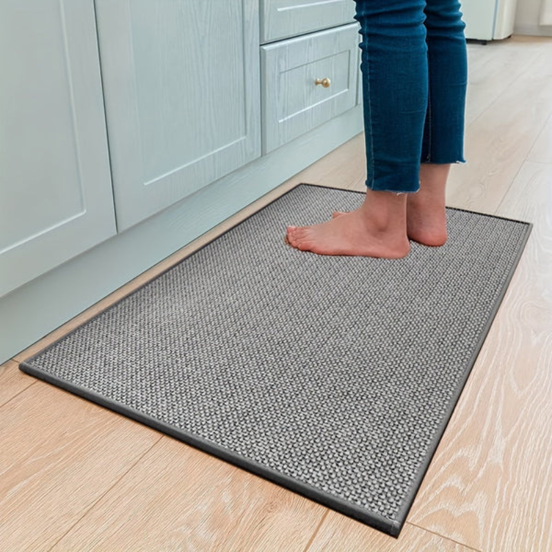 Taavita – Modern Woven Rug for Elegant Kitchens