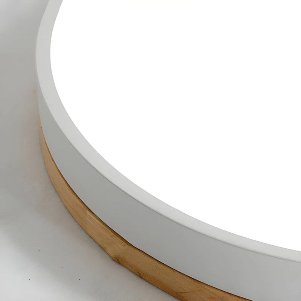 AuraGlow – Sleek Circular LED Ceiling Fixture