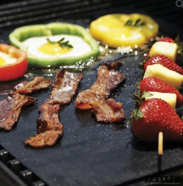 Set of 2 Non-Stick Grilling Mats – Effortless Cleanup with No Residue