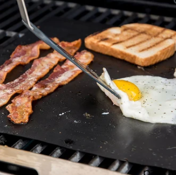 Set of 2 Non-Stick Grilling Mats – Effortless Cleanup with No Residue