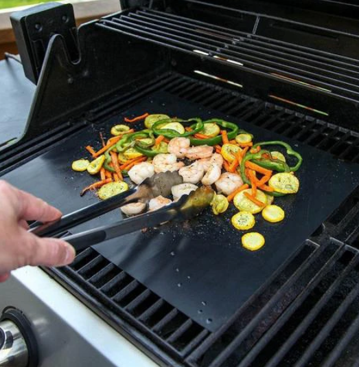 Set of 2 Non-Stick Grilling Mats – Effortless Cleanup with No Residue