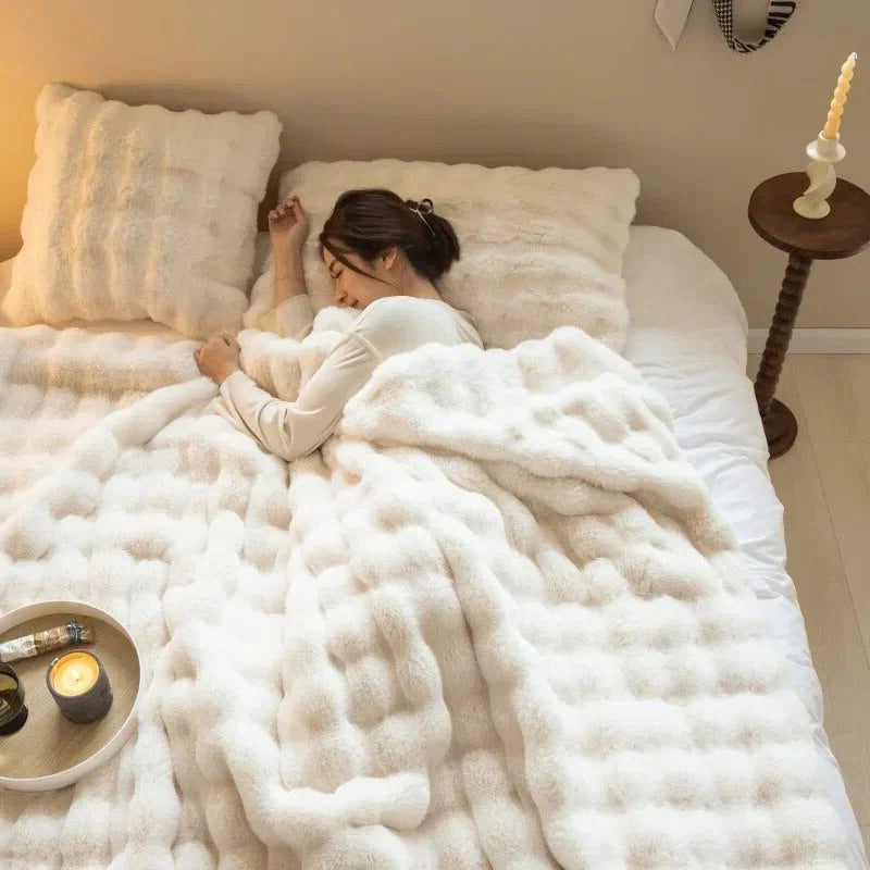 All-Season Comfort Blanket for Everyday Warmth