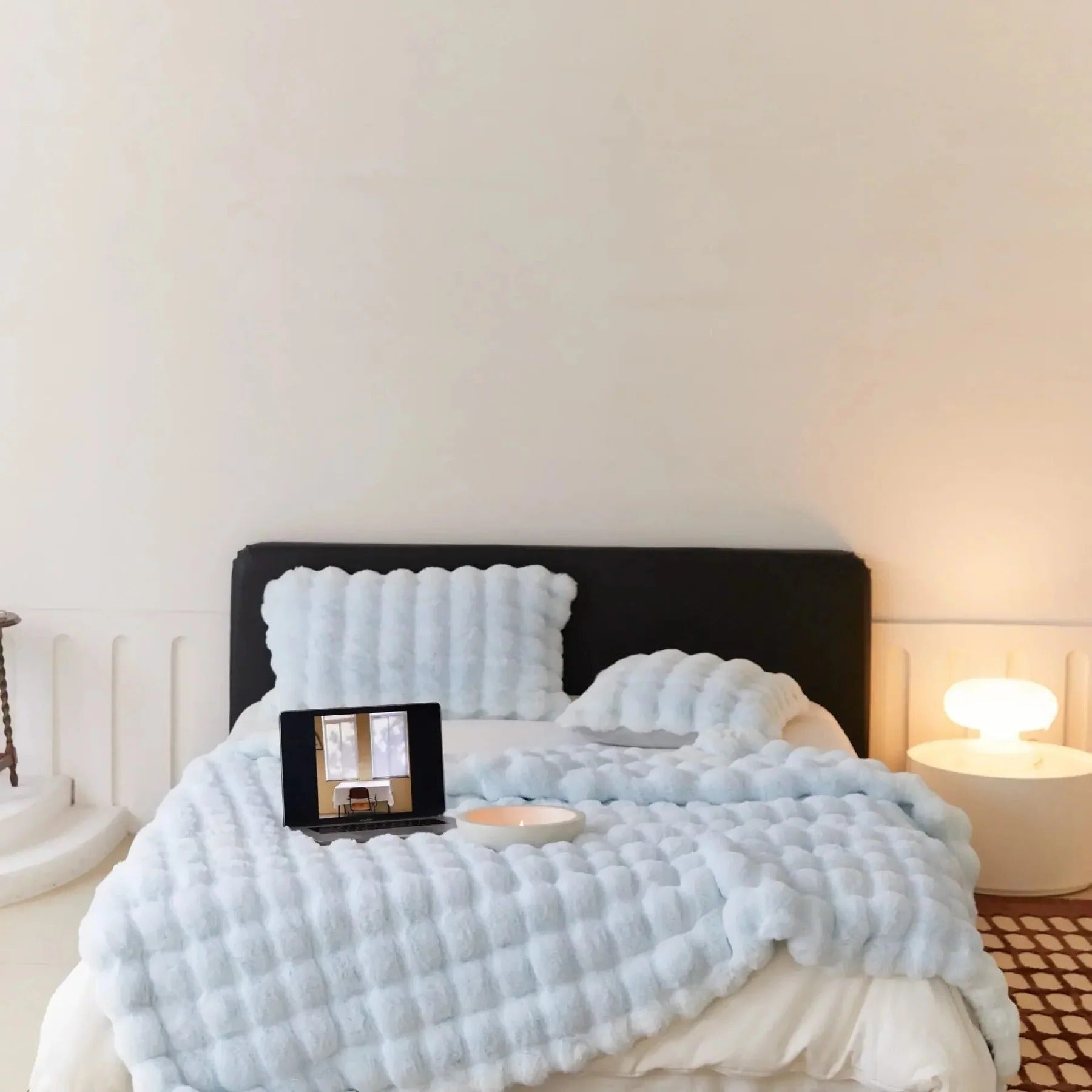 All-Season Comfort Blanket for Everyday Warmth