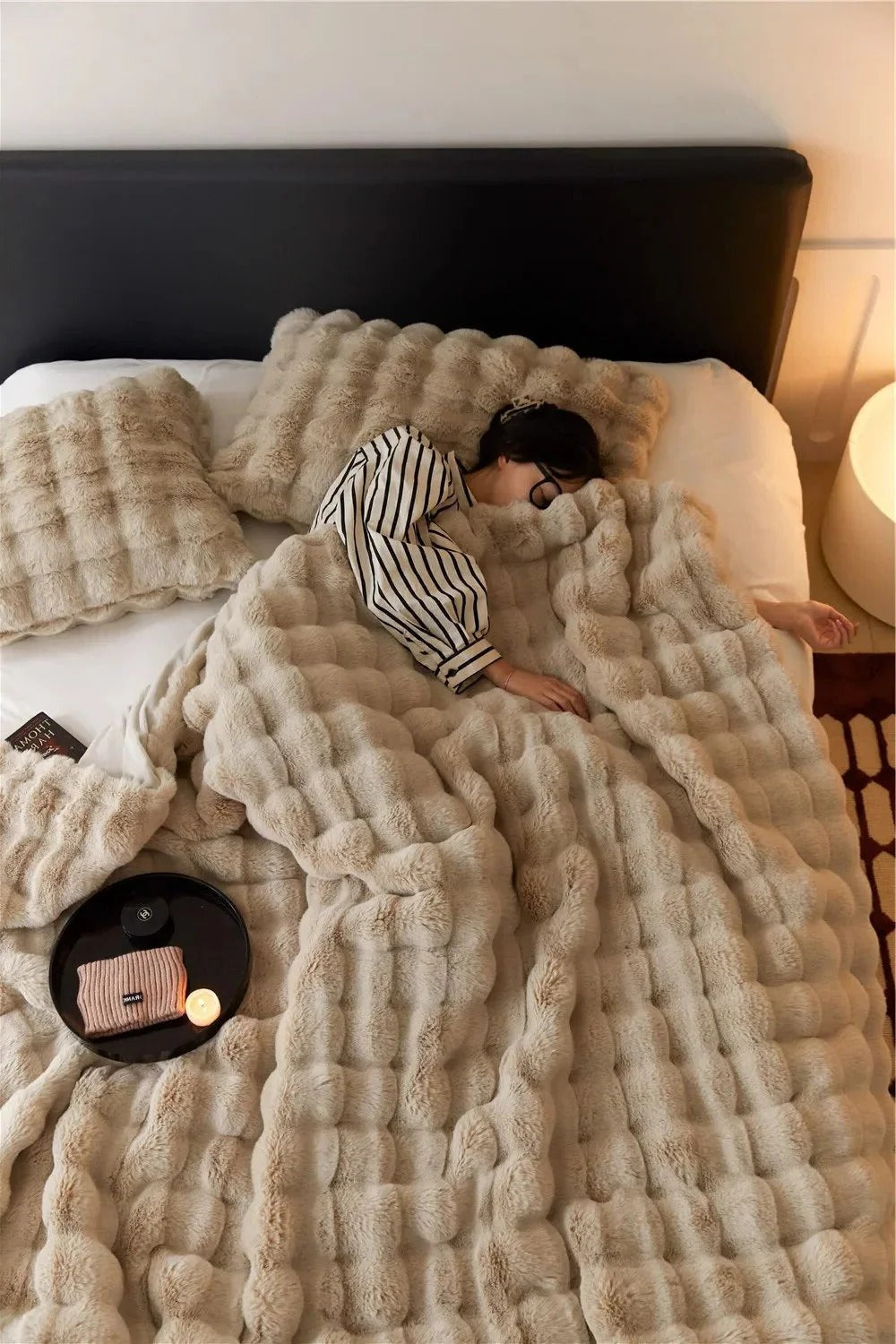 All-Season Comfort Blanket for Everyday Warmth