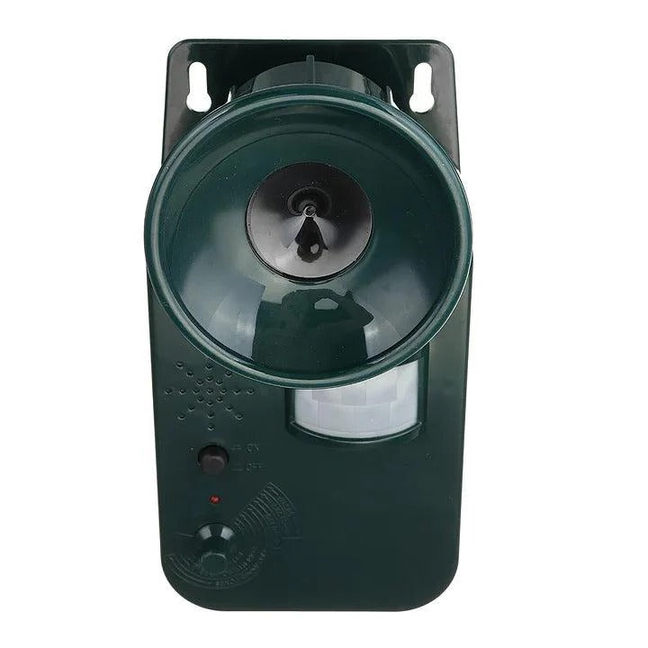 5000sqft Battery-Powered Ultrasonic Animal Deterrent with Motion Sensing
